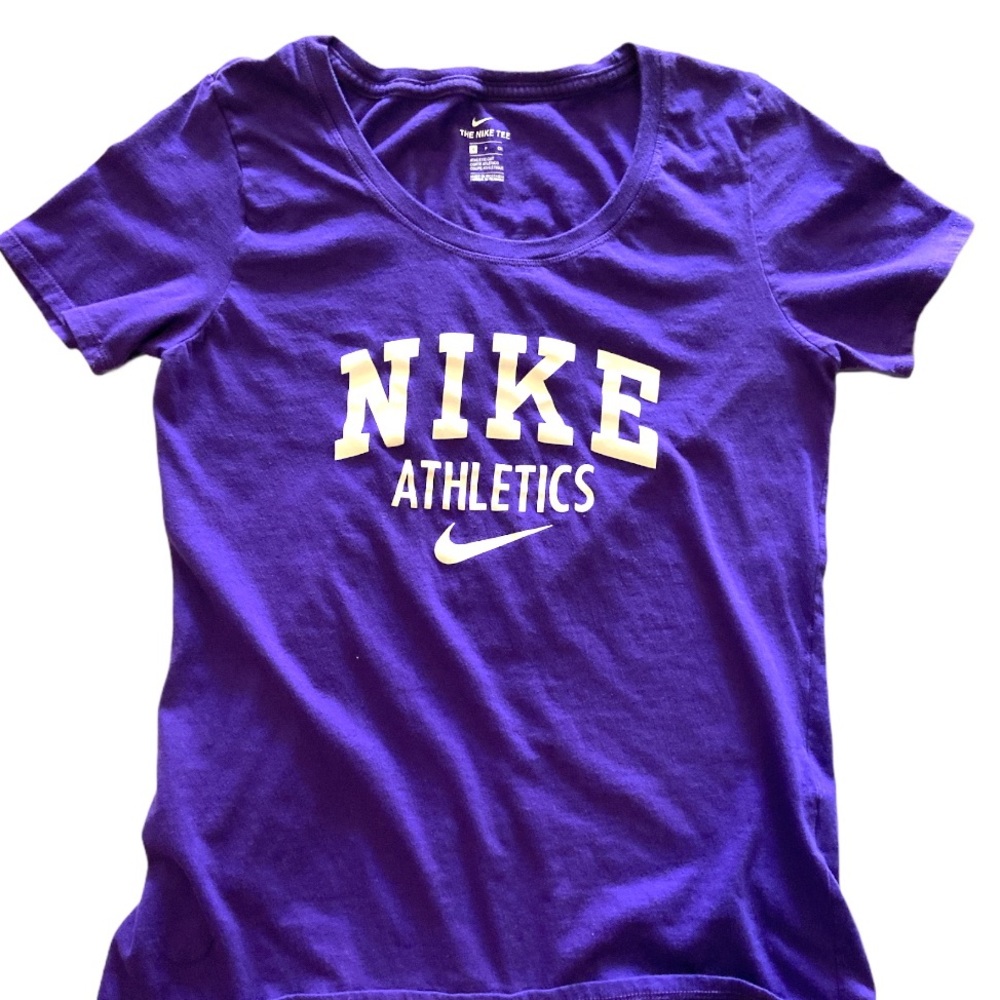 NIKE Logo Purple Tee Size Small; NWOT